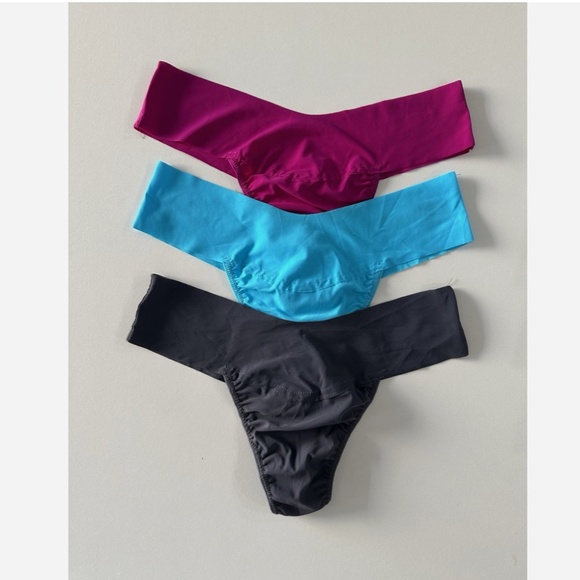 NEW Hanky Panky Breathe Assorted 3-Pack V-Cut Thongs Size S - Picture 1 of 6